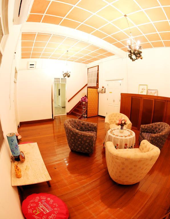 The Myth - Sud Sathorn Bed and Breakfast Μπανγκόκ Εξωτερικό φωτογραφία
