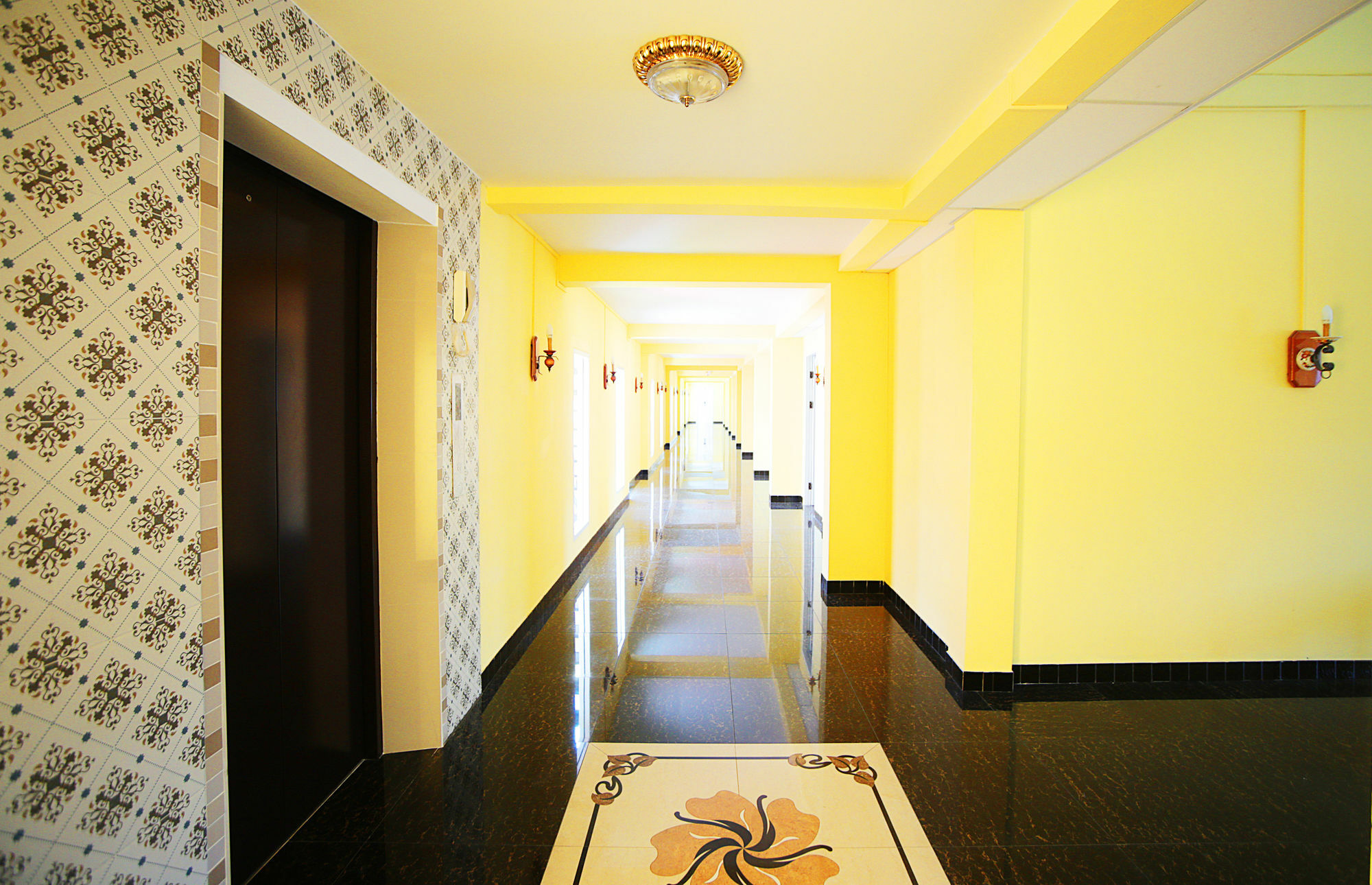 The Myth - Sud Sathorn Bed and Breakfast Μπανγκόκ Εξωτερικό φωτογραφία